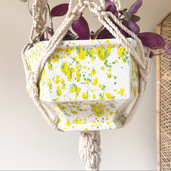 Vintage Large Macrame Plant Holder Display Planter - Picture 6 of 8